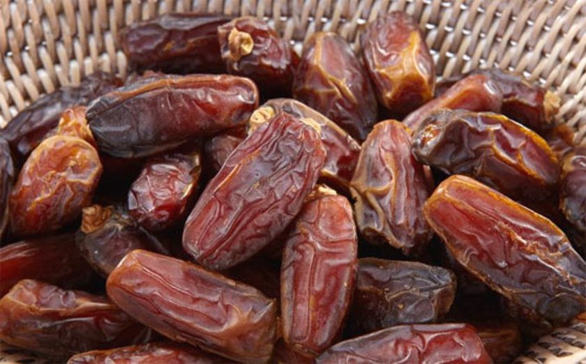 Bir bardak suya konulan hurma şifa kaynağı!