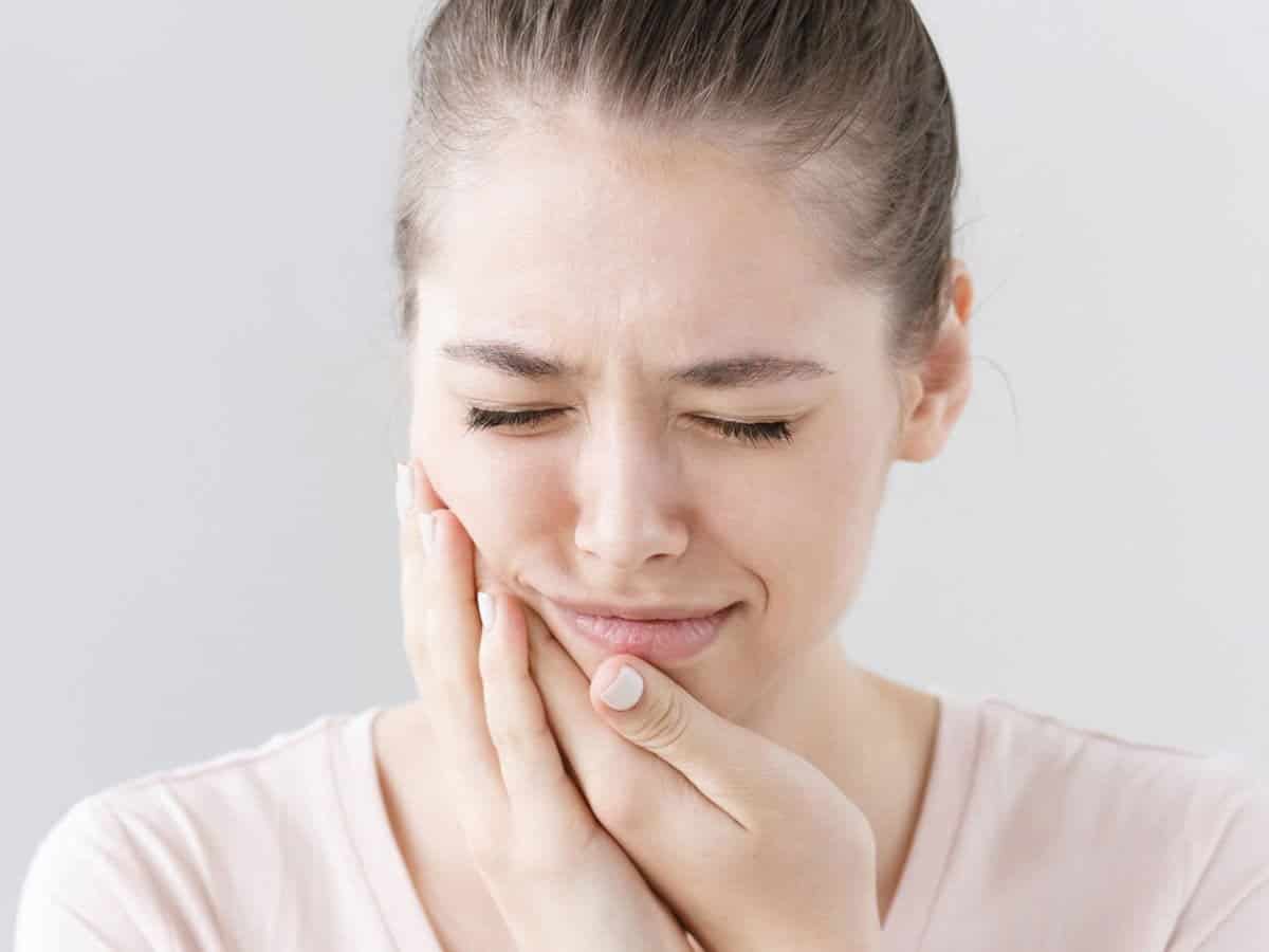 Diş ağrısına iyi gelen ve diş çürümesini önleyen öneriler! Diş Sağlığı