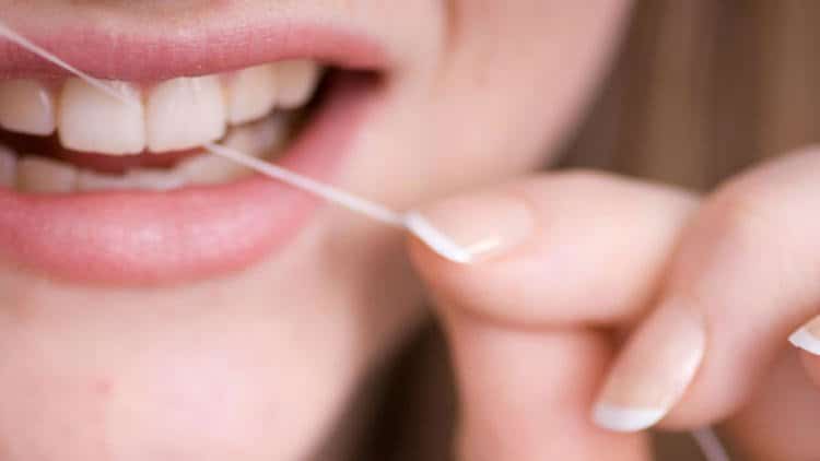 dis ipi Diş ipi nasıl kullanılır? Faydaları nelerdir?