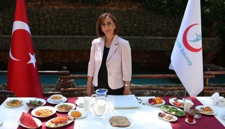 Sağlık Bakanlığı'ndan Sağlıklı Bayram Sofrası İçin Öneriler