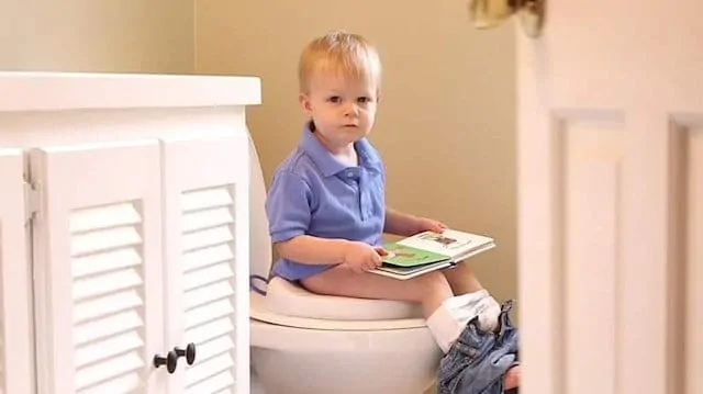 tuvalet egitimi nasil olmali Bebeklerde tuvalet eğitimi hakkında tüm detaylar