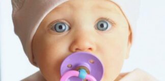 Bebeğe emzik ne zaman bıraktırılmalı? Bebeğinizi emzikten kesmenin yolları