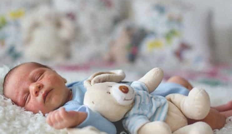 Bebeklerde altıncı hastalık nedir, bulaşıcı mıdır? Belirtileri ve tedavisi
