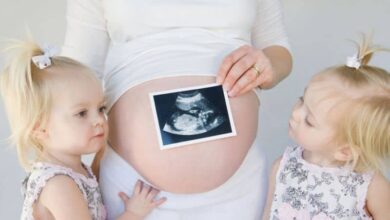 İkiz gebelik nedir? İkiz gebelik çeşitleri ve riskleri nelerdir?
