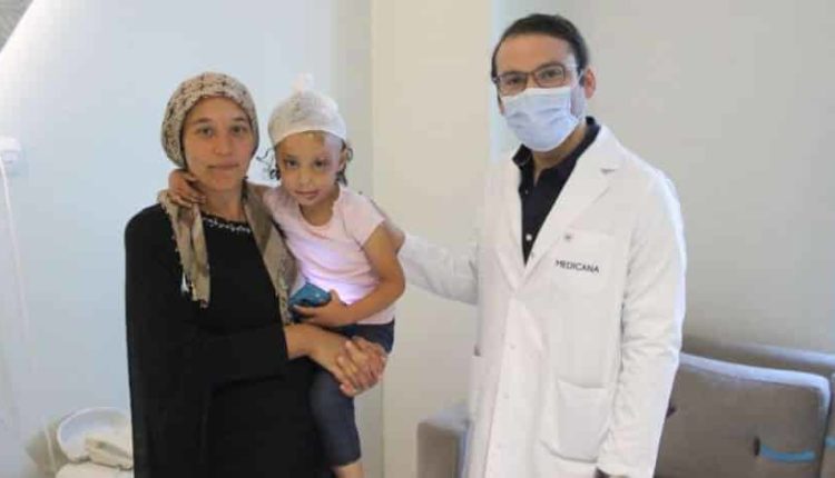 Üzerine dökülen kızgın yağla yüzü ve saçları yanan Nisa, sağlığına kavuşacak