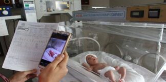 Prematüre bebek sahibi aileler bebeklerini online sistem ile görüyorlar!
