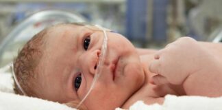 Kalbi delik bebek belirtileri neler, yaşar mı? Tedavisi