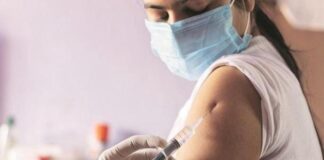 Nüfusunun yarısı aşılanan Şili’de koronavirüs vakaları artıyor