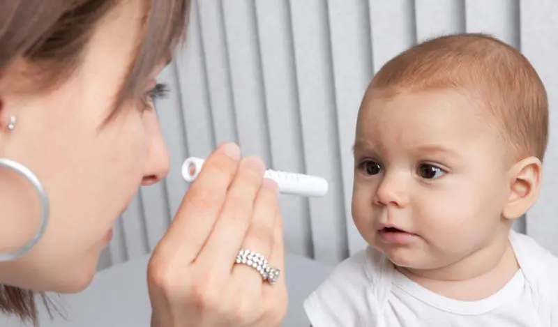 Bebeklerde Göz Kayması Testi Nasıl Yapılır?