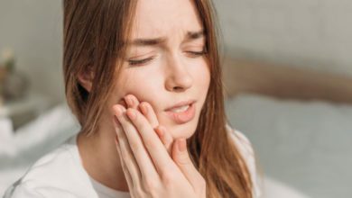 Çene kilitlenmesi belirtileri neler, nasıl geçer evde?