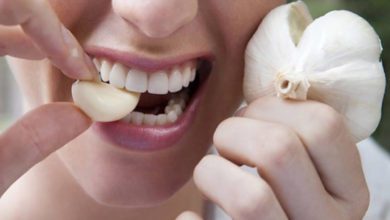 Ağzınıza 30 dakika sarımsak koyarsanız ne olur?