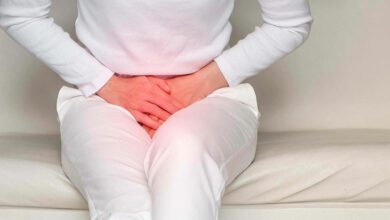 Kadınlarda mesane sarkması belirtileri neler? Görüntüsü