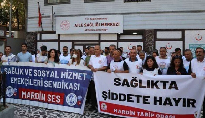 Mardin'deki Doktorlara Saldırı Protestosu: "Sağlıkta Şiddet İstemiyoruz"