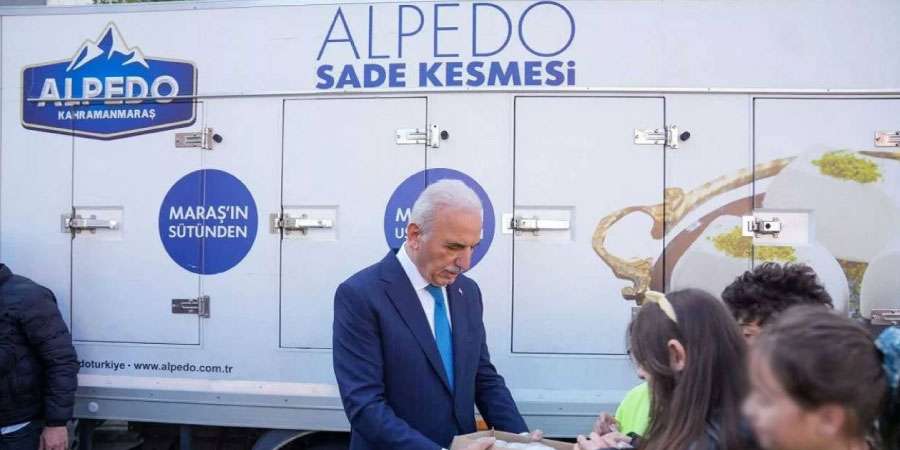 Yerli ve Milli Denilerek Dağıtılan Alpedo Dondurma'da Ölümcül Bakteri ve Dışkı Kaynaklı Bulaşma Şoku